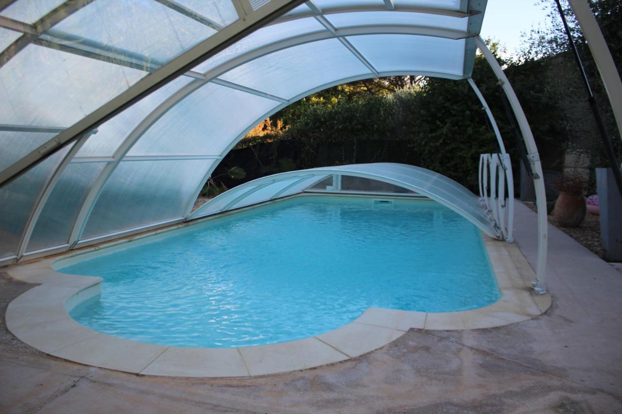 Villa Luberon: Cozy Room with Terrace Cucuron Exterior photo