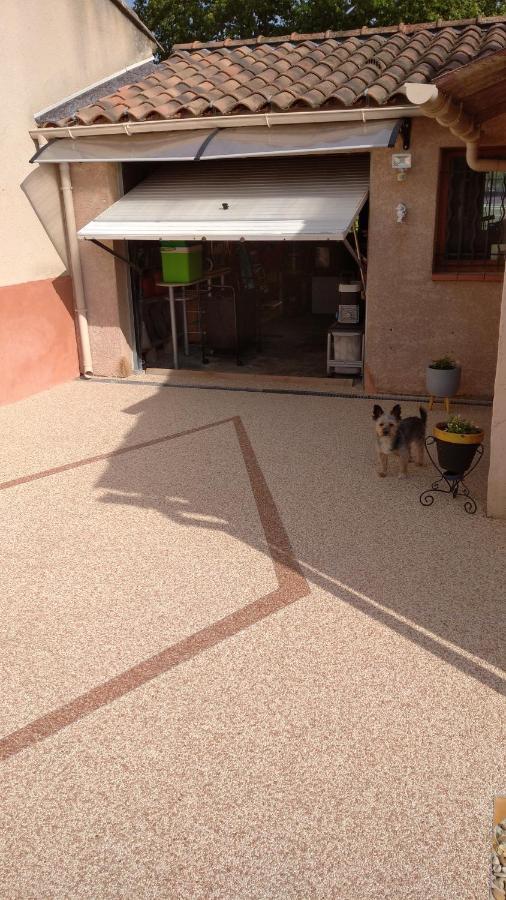 Villa Luberon: Cozy Room with Terrace Cucuron Exterior photo